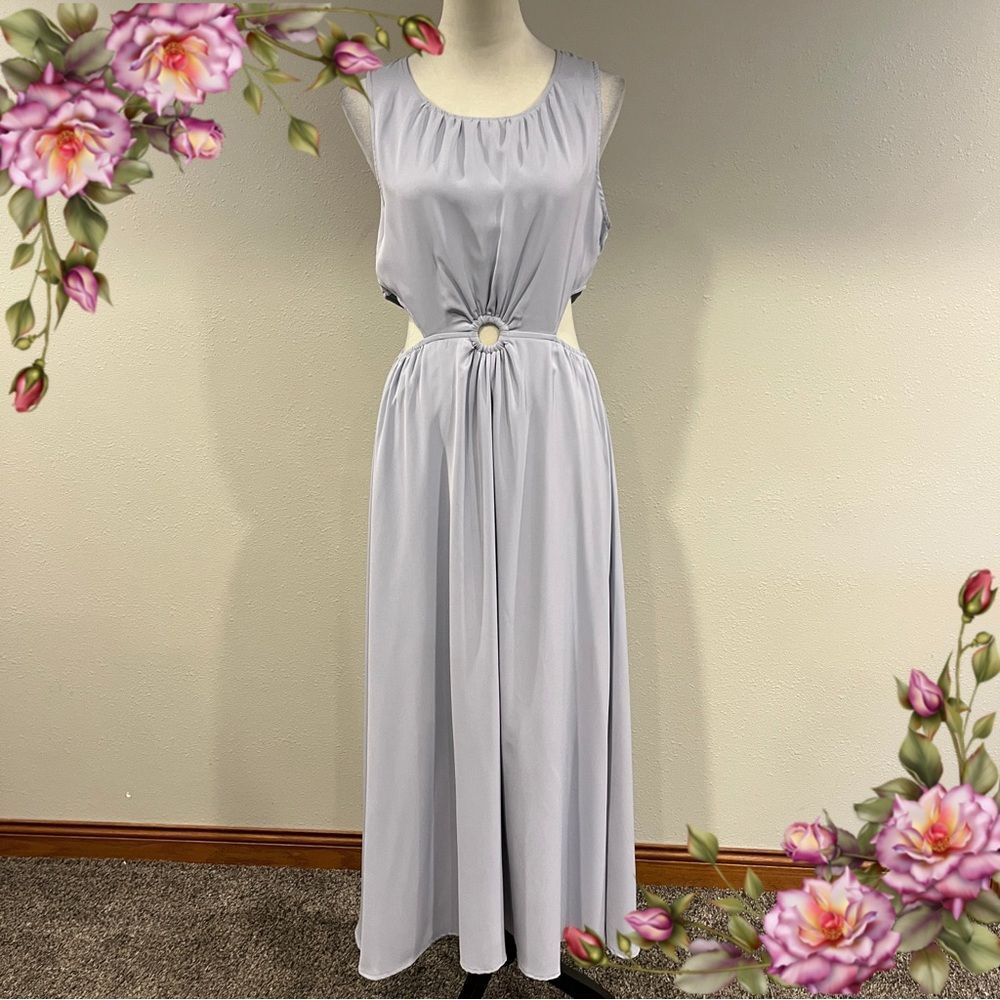 Elegant pale Lavender Sleeveless maxi Dress with cut‎ out details